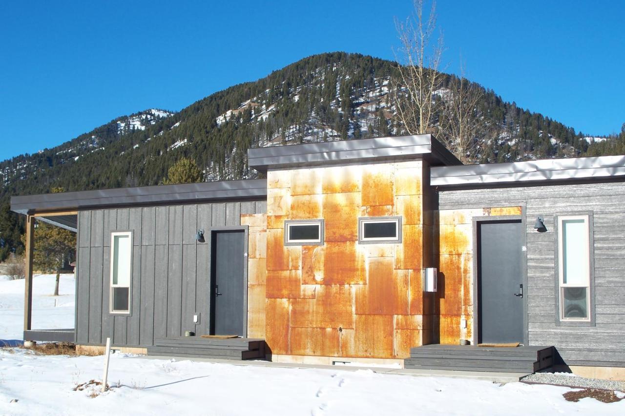 Terra Nova Cabins West Yellowstone Exterior photo